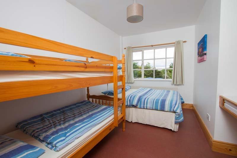 Rainbow Hostel Dingle Exterior foto